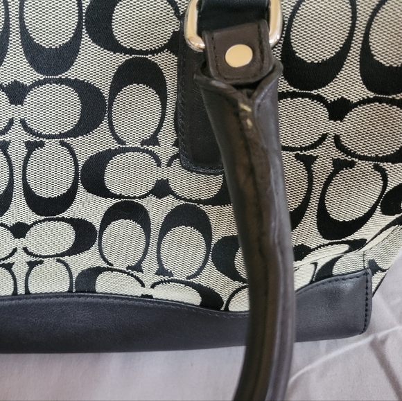 Coach Legacy Signature Chelsea with Hobo International Wristlet/Wallet Damaged - Picture 15 of 16